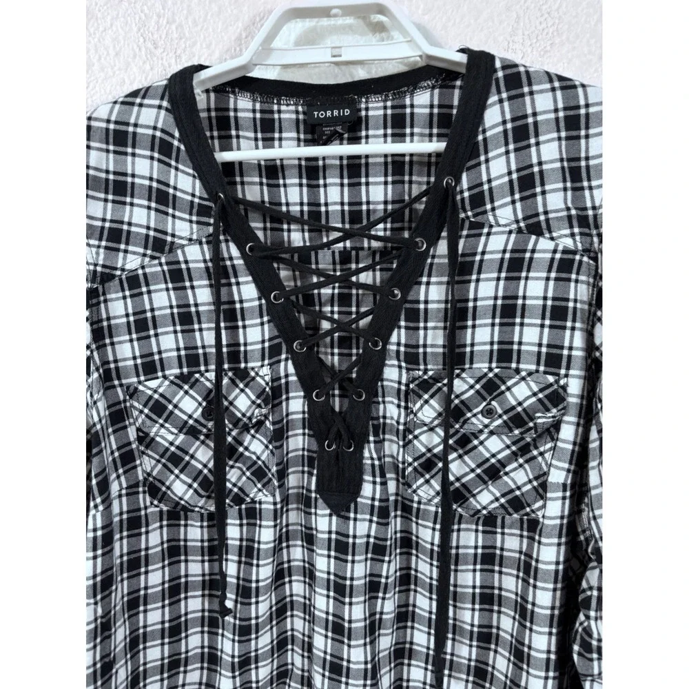 Torrid Plaid Blouse Womens 3 Black White Lace‎ Up Front Utility Pockets Cotton
